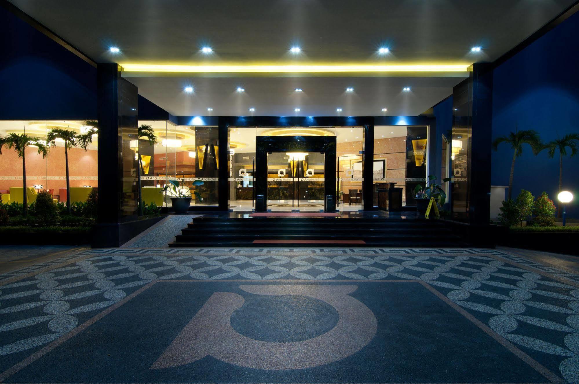 Aria Gajayana Hotel Malang Buitenkant foto